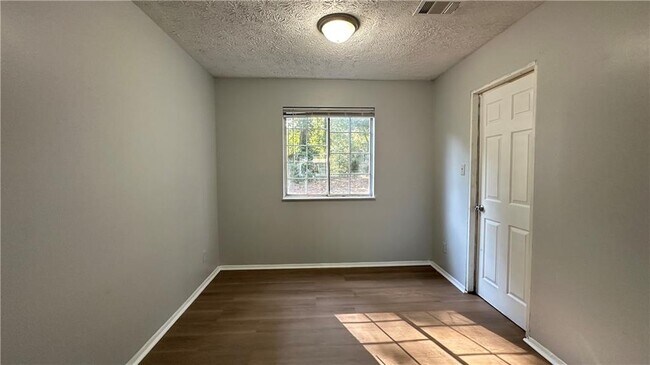 Photo - 2176 Hopkins Mill Ln NW
