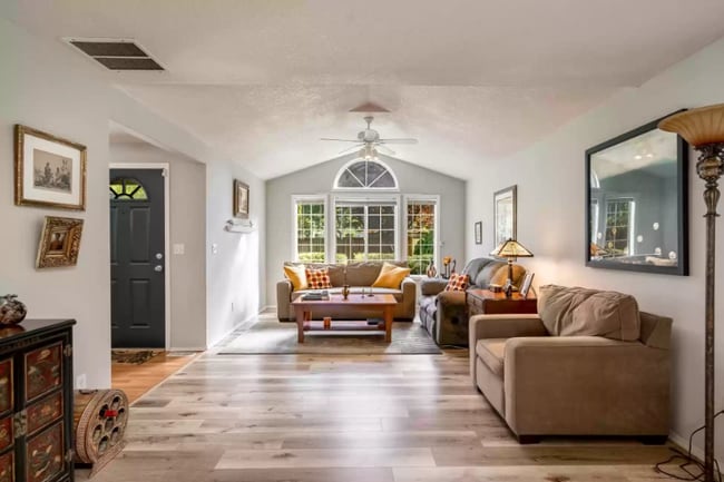 Photo - 6006 NW Lincoln Ave