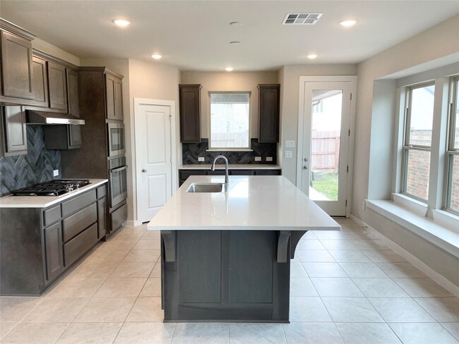 Photo - 4927 Shore Arbor Ln