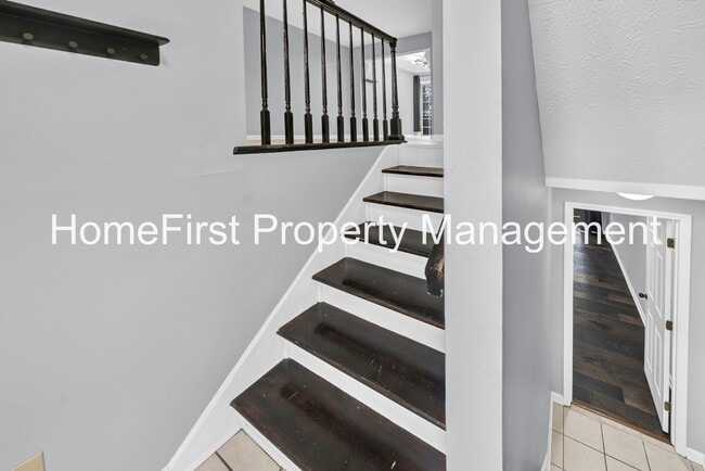 Photo - 420 Windfield Pl