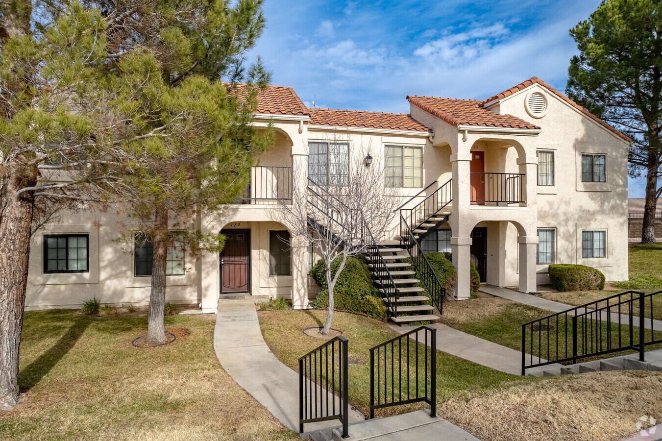 Photo - 2554 Olive Dr