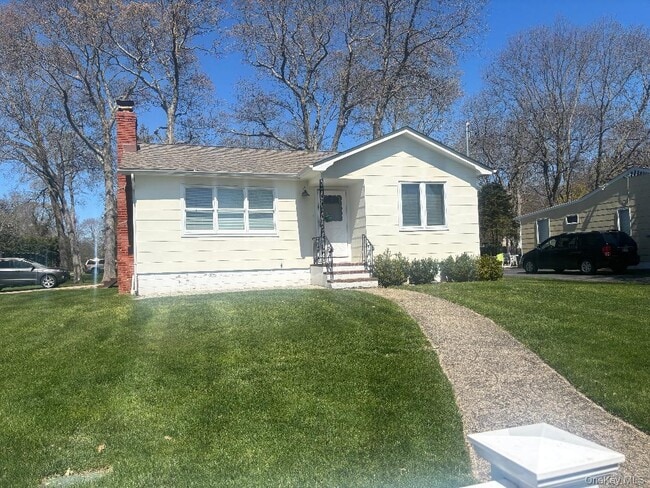 Building Photo - 5 Mallard Dr