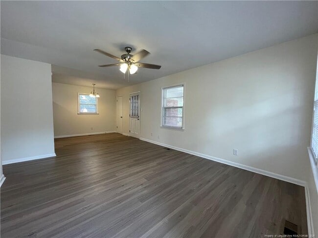 Photo - 718 Dwain Dr