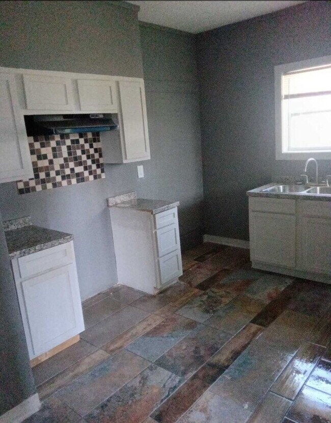Photo - Fully Renovated 4BR in South Memphis – Section 8 Welcome