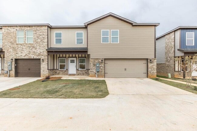 Building Photo - 316 Beau Claire Cir