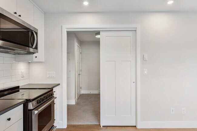 Photo - 45500-45500 Campus Dr