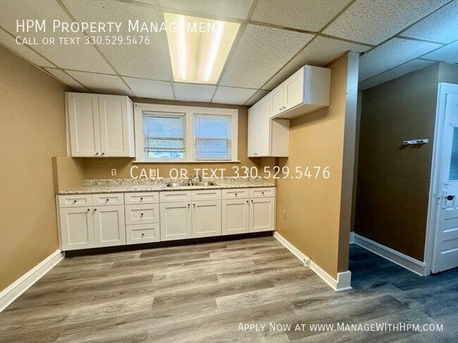 Photo - 1604 Yale Ave NW