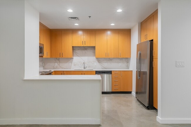 Main 3 Downtown