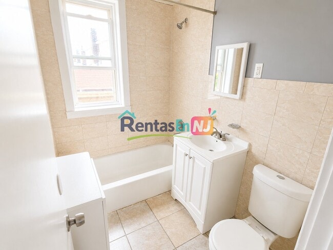 Photo - 203 Shephard Ave Unit 301