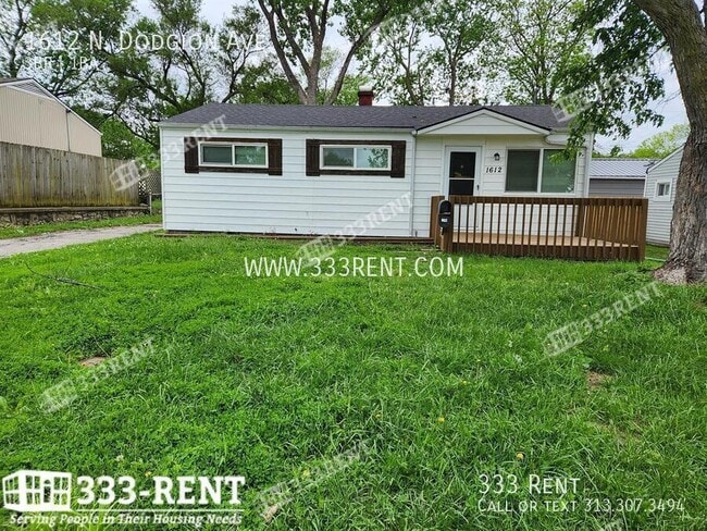 Building Photo - 1612 N Dodgion St