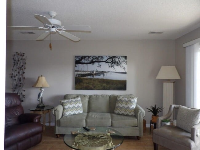 Photo - 4622 Greenbriar Dr