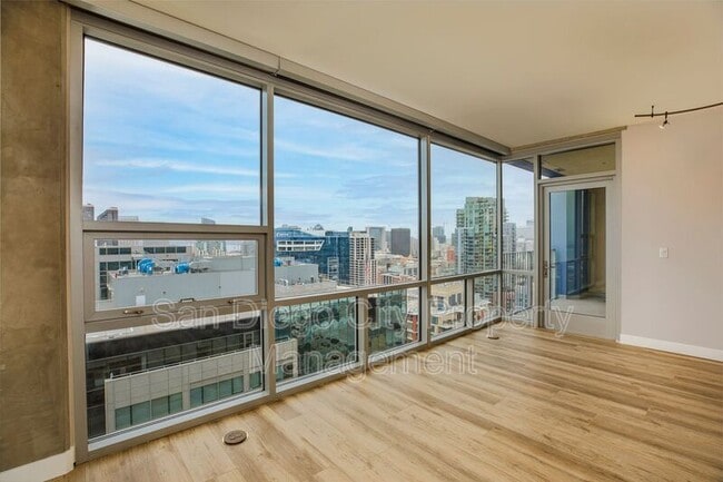 Photo - 321 Tenth Ave Unidad 2408