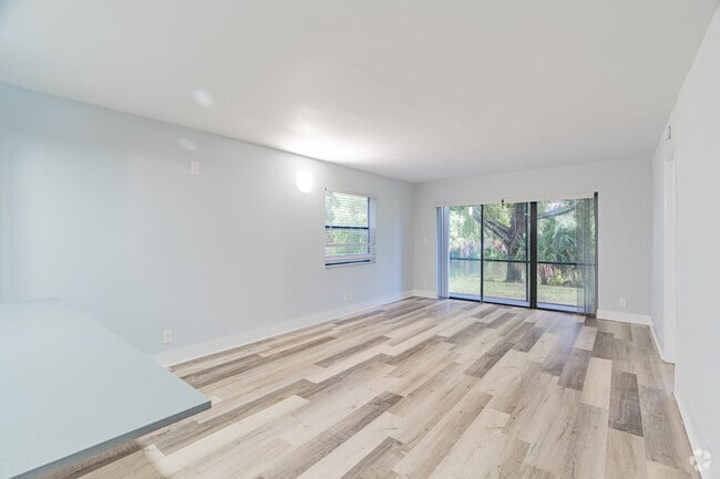 2BR, 2BA - 1,200SF