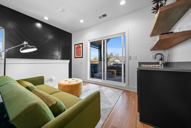 Photo - 1102C Buchanan St Unidad ID1312342P