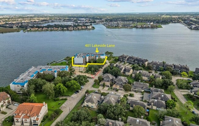 Photo - 401 Lakeside Ln Unidad True