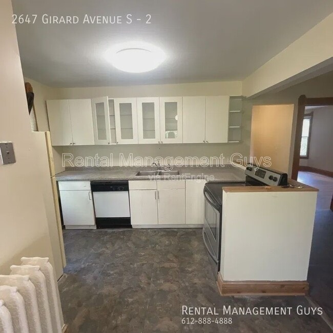 Photo - 2647 Girard Ave S Unit 2