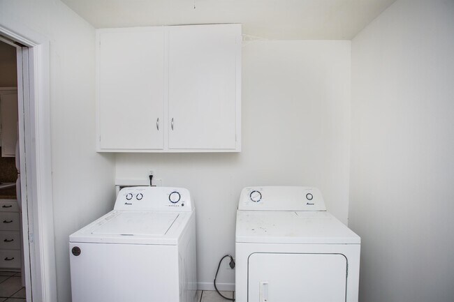 Photo - 2322 54th St