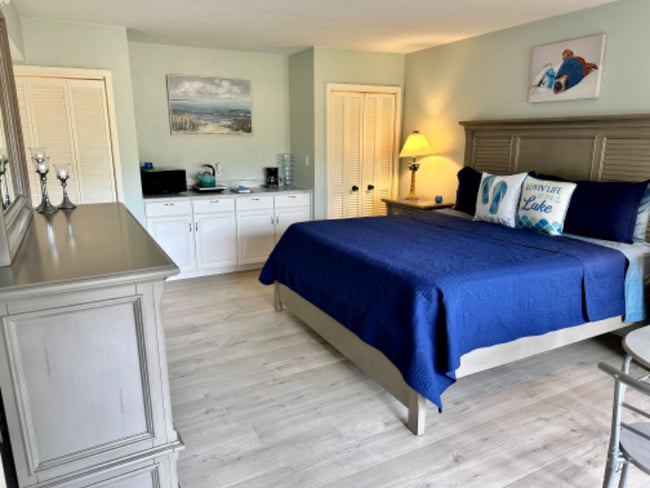 Building Photo - 4181 Abbey Ct Unit B