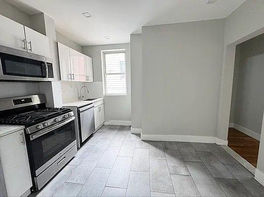 Building Photo - 1 bedroom in Bronx NY 10471 Unit 3F