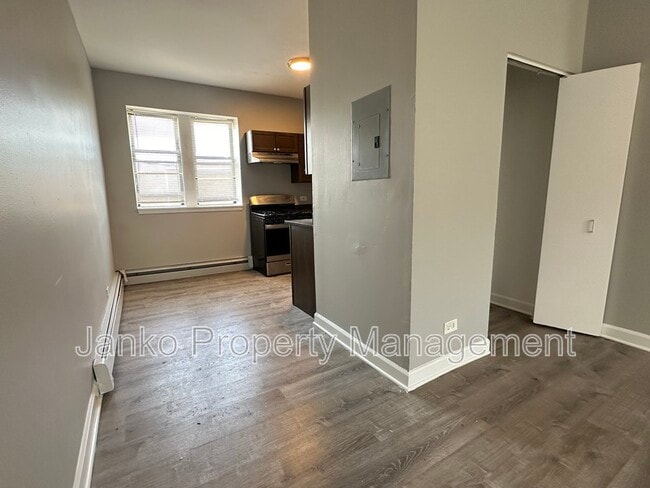 Photo - 5657 W Washington Blvd