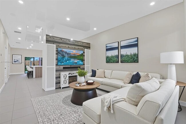 Building Photo - 8151 NW 104th Ave Unit 7 Rental