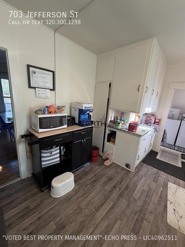 Photo - 703 Jefferson St