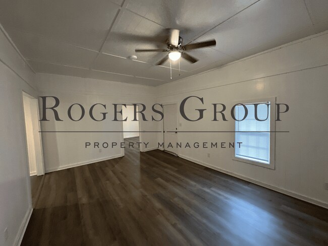Photo - 831 N Garnett St