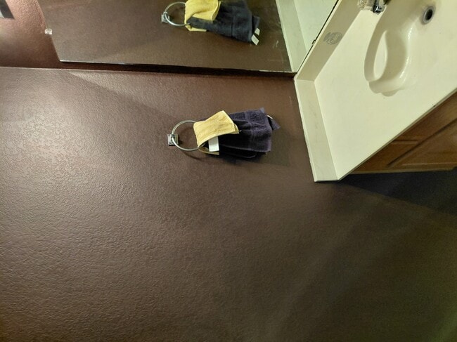 Powder Room - 834 Ash Grove Ln