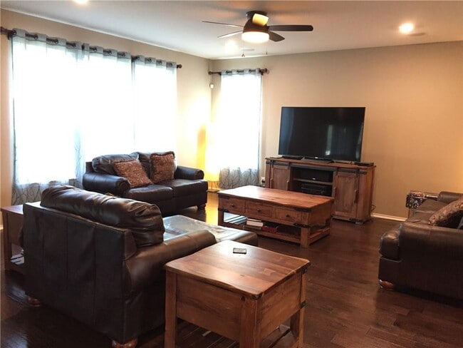 Photo - 1636 Bovina Dr