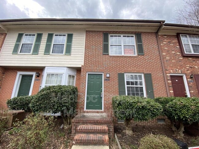 Building Photo - 5230 King's Wood Ln