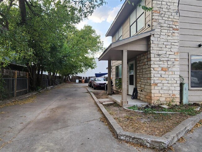 Photo - 2301 Polaris Ave Unit 102