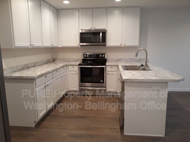 Photo - 260 16th St Unidad 102