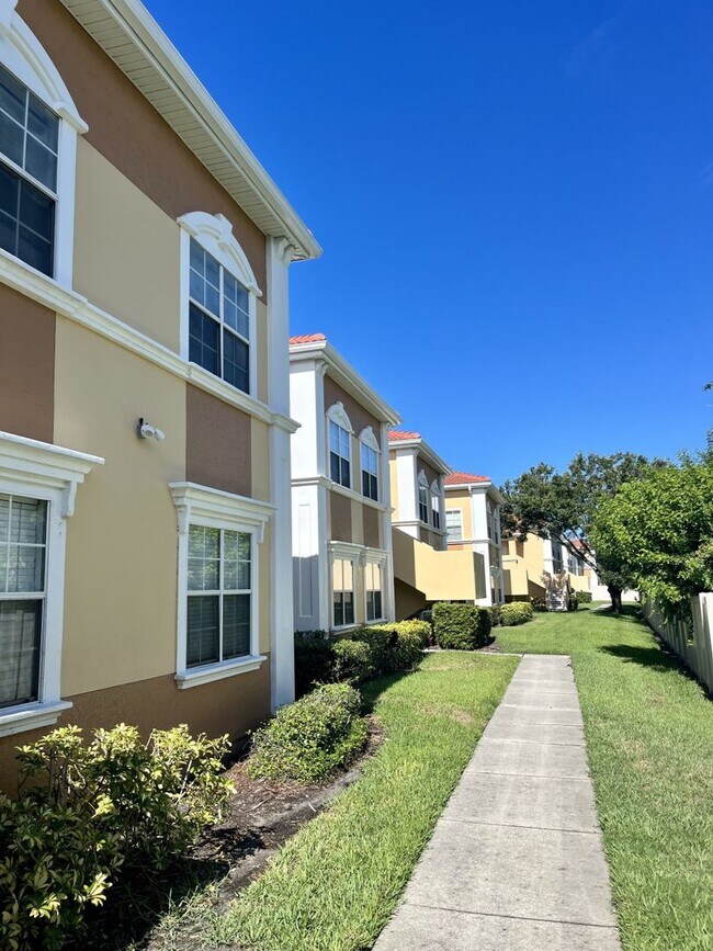 Photo - 1/1 unit becoming available June 1st for annual lease Unidad 106