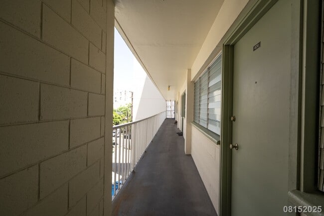 Photo - $2200 /1 Bed / 1 Bath /  1 Parking in Keea... Unit 404