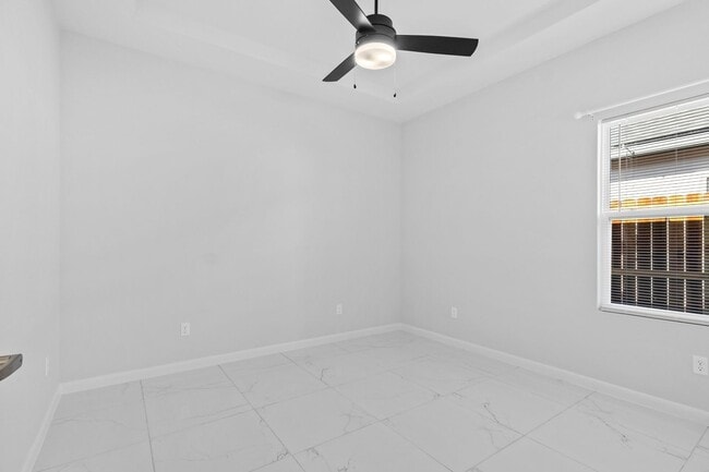 Photo - 2BD/2BTH  LUXURY CONDOMINIUM AT THE COVES IN WESLACO