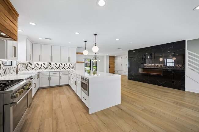Photo - 12510 Mooreknoll Ln
