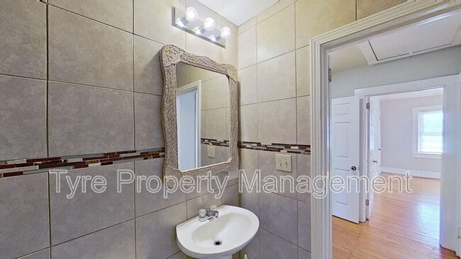 Photo - 109 N Eastern St