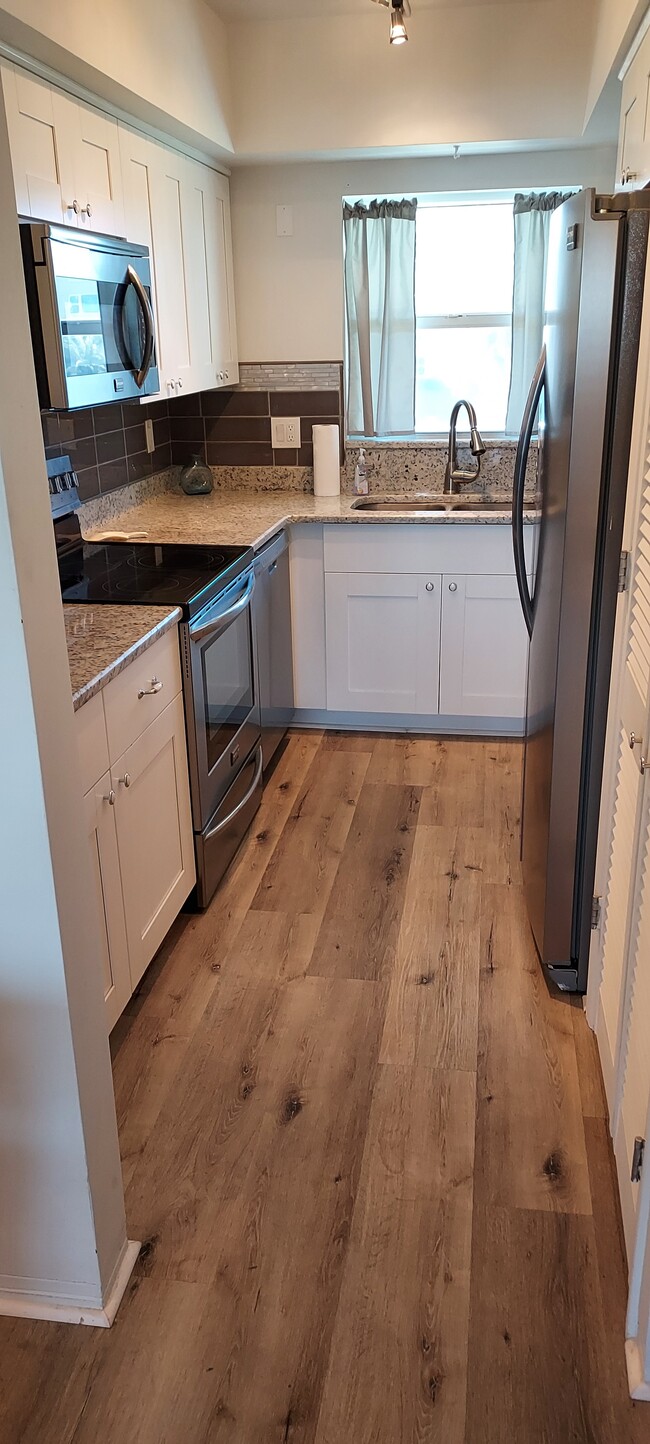 Photo - 6201 2nd St E Unidad 84