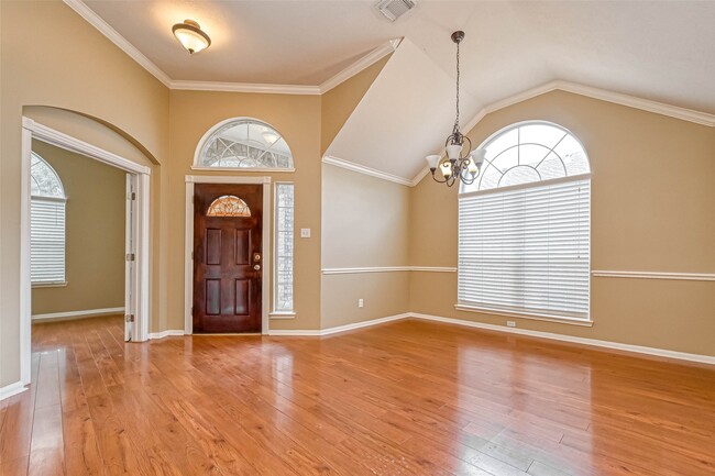 Photo - 18039 Parkwille Ln