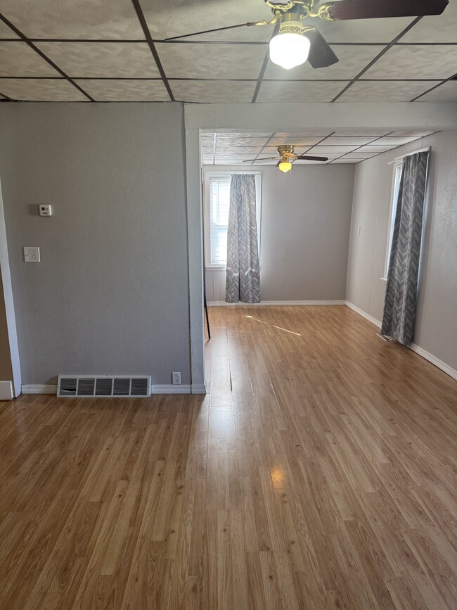 Photo - 316 E 2nd St