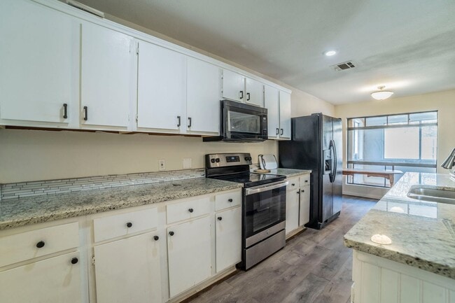 Photo - Newly Remodeled & Ready to Move In!