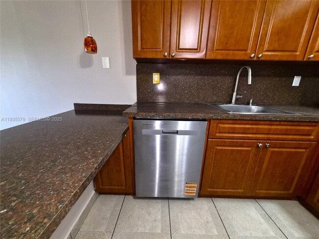 Photo - 8811 SW 132nd Pl Unit 203CW