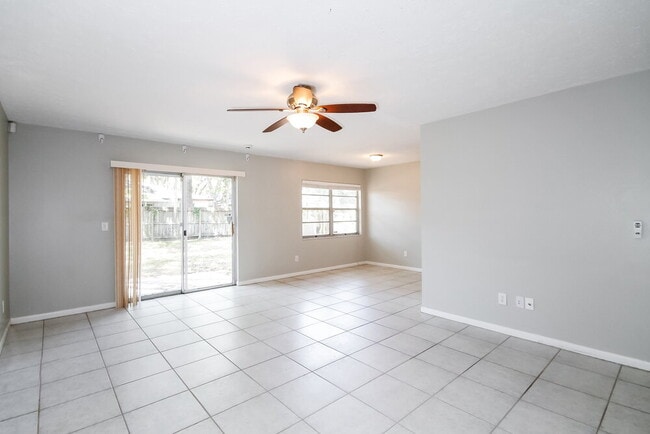 Photo - 3222 Las Brisas Dr