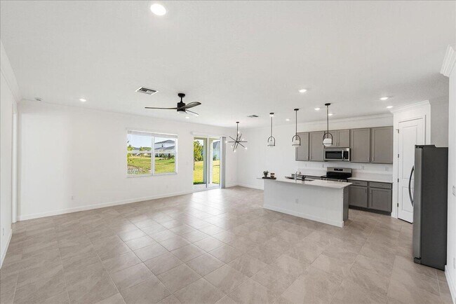 Photo - 3527 Angler Dr