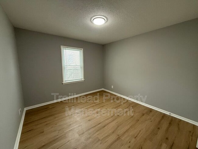 Photo - 8440 Newton St