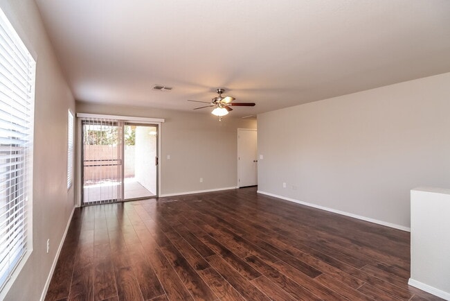 Photo - 1538 S Danielson Wy