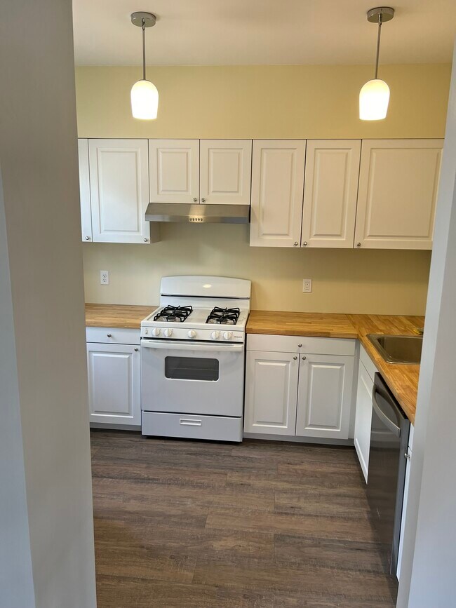 Photo - 95 Craighead St Unit 2nd Floor