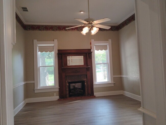 504 N Newsom St Unidad MAIN