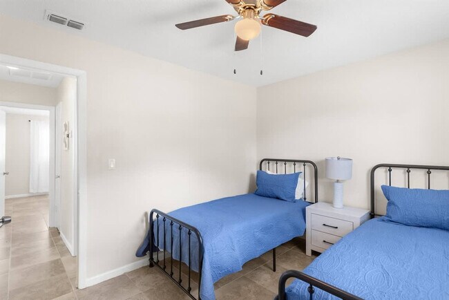 13921 19th St Unit SI ID1234461P