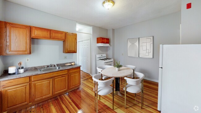 Building Photo - 56 Sumner St Unit 2 Rental